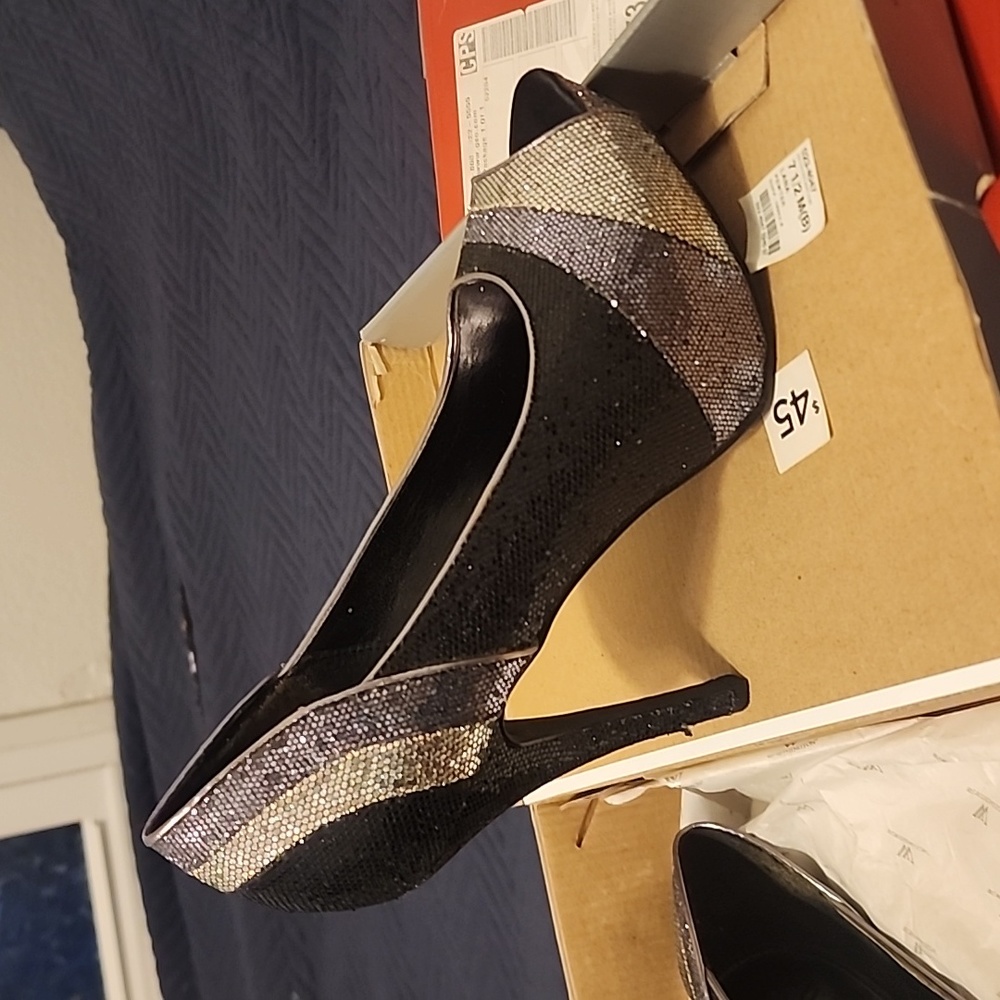 Sparkle heels sz 7.5